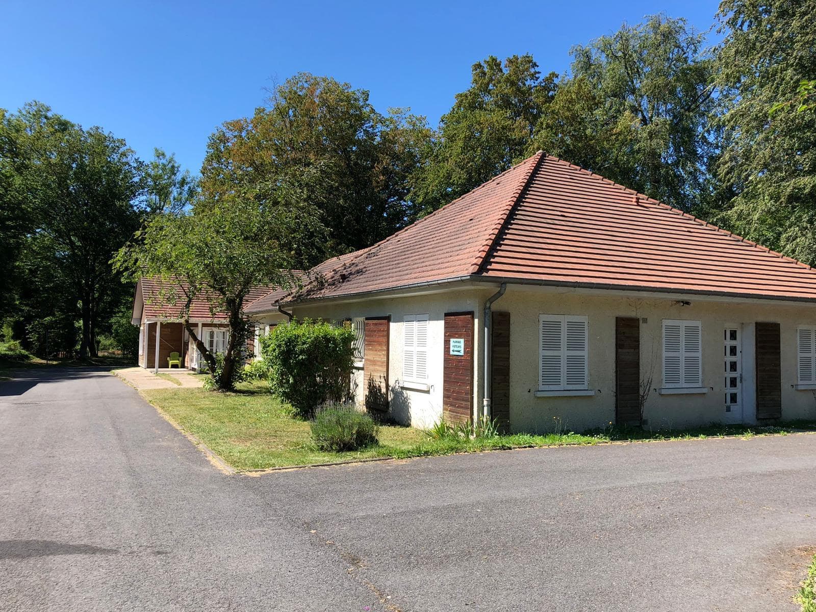 Le Village — C.LODGE