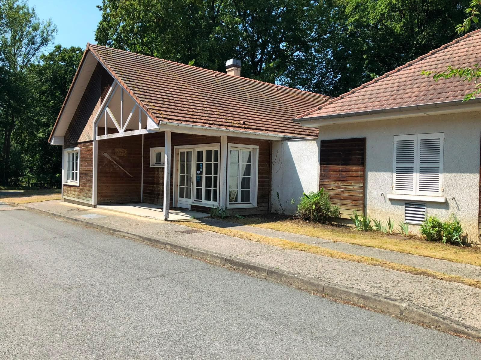 Le Village — C.LODGE