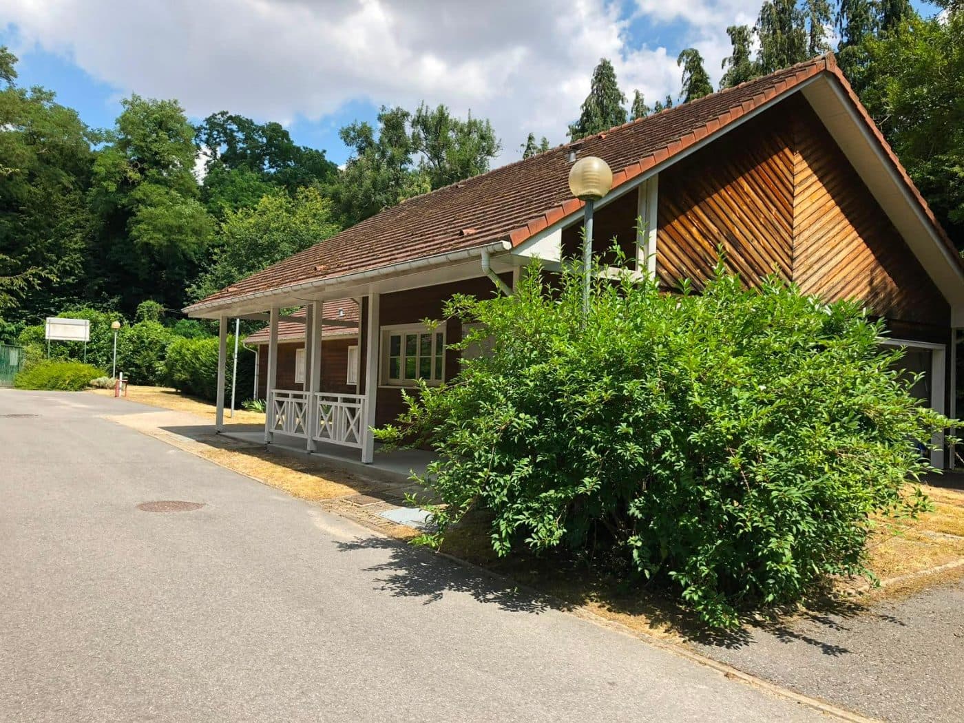 C.LODGE
